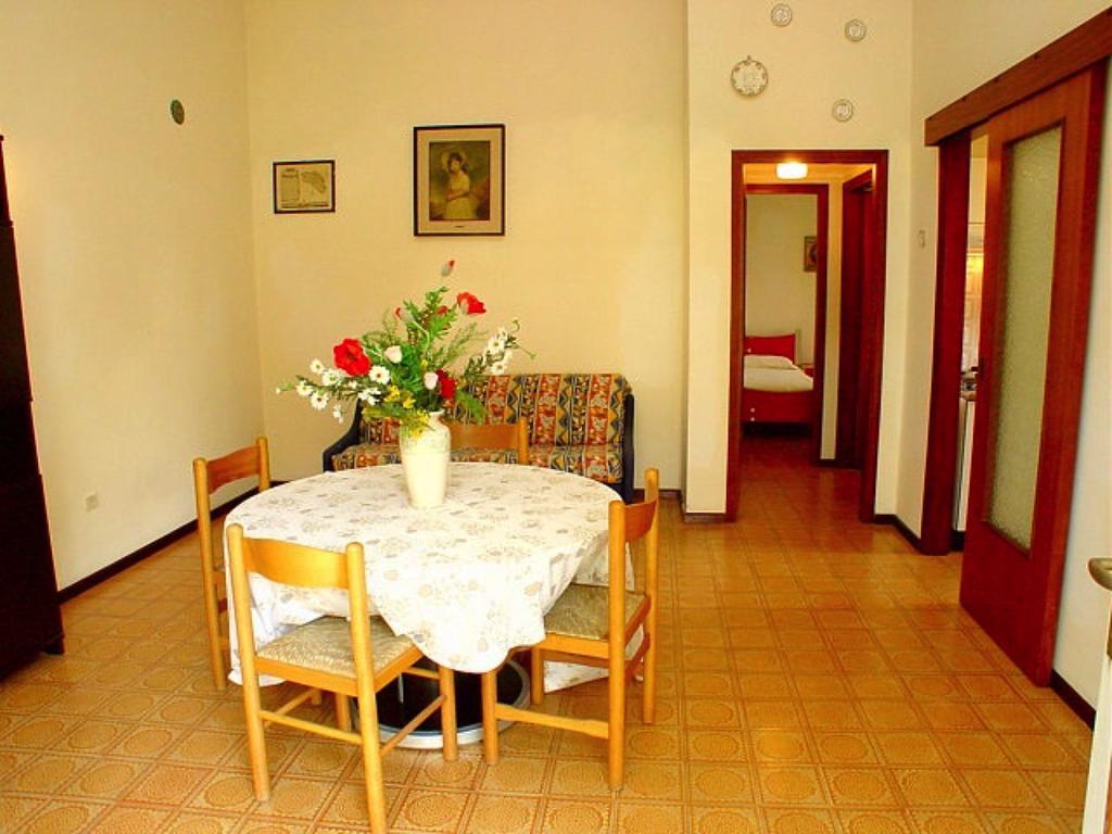 Villa A Lignano Riviera Con Giardino Линяно Сабиадоро Екстериор снимка